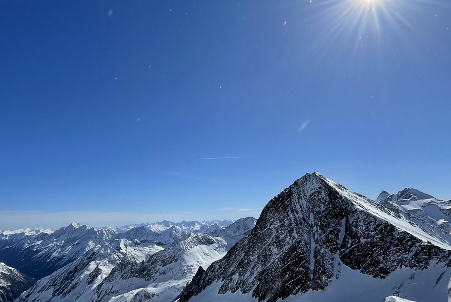 Bergpanorama talauswärts - Wildspitz