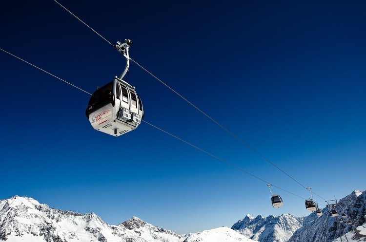 Gamsgarten Gondelbahn Stubaier Gletscher Winter